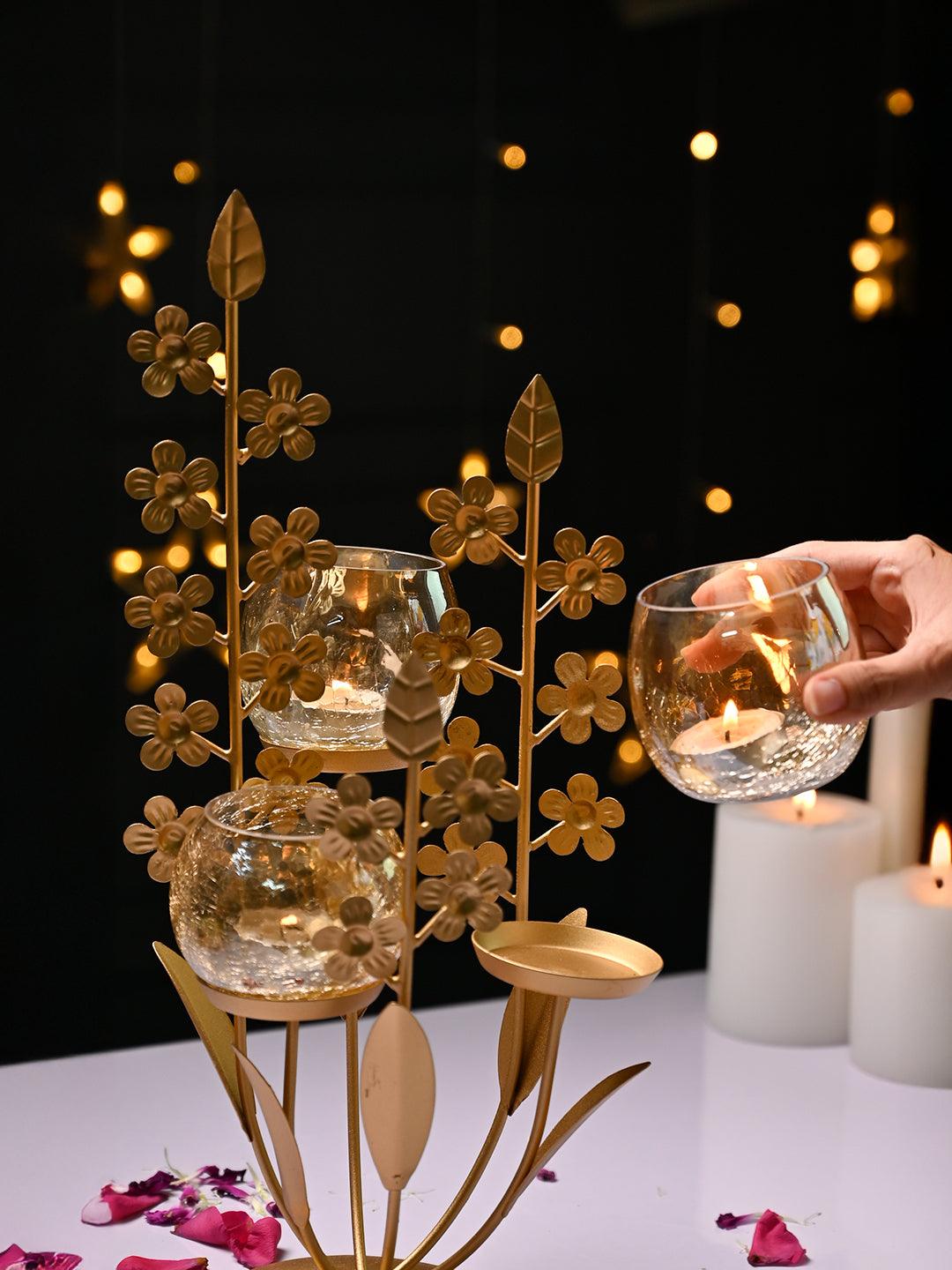 VON CASA Golden Abstract Shape T-Light Holder